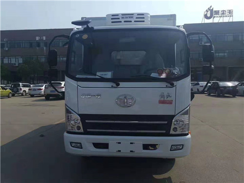 解放虎VN藍(lán)牌廂長4.13米冷藏車，不超重，歡迎訂購