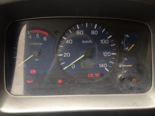 貨車發(fā)動(dòng)機(jī)故障燈亮起 該怎么處理呢？