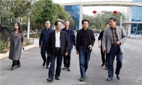 本期要聞：湖北省政府研究室黨組成員、副主任劉月純帶隊(duì)赴程力集團(tuán)調(diào)研指導(dǎo)工作