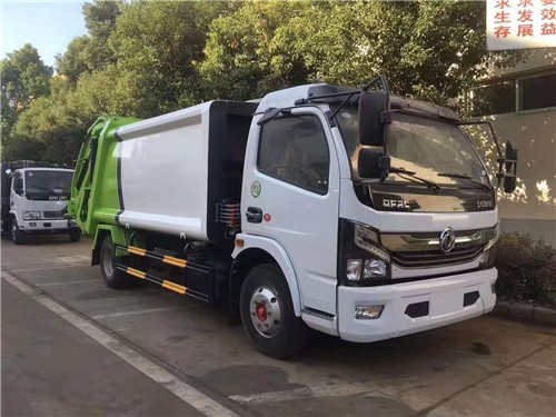 推薦??！東風日產(chǎn).凱普特8方壓縮垃圾車現(xiàn)車一臺