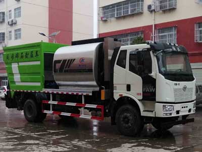 國六解放J6L同步碎石封層車推薦，可上北京市牌照
