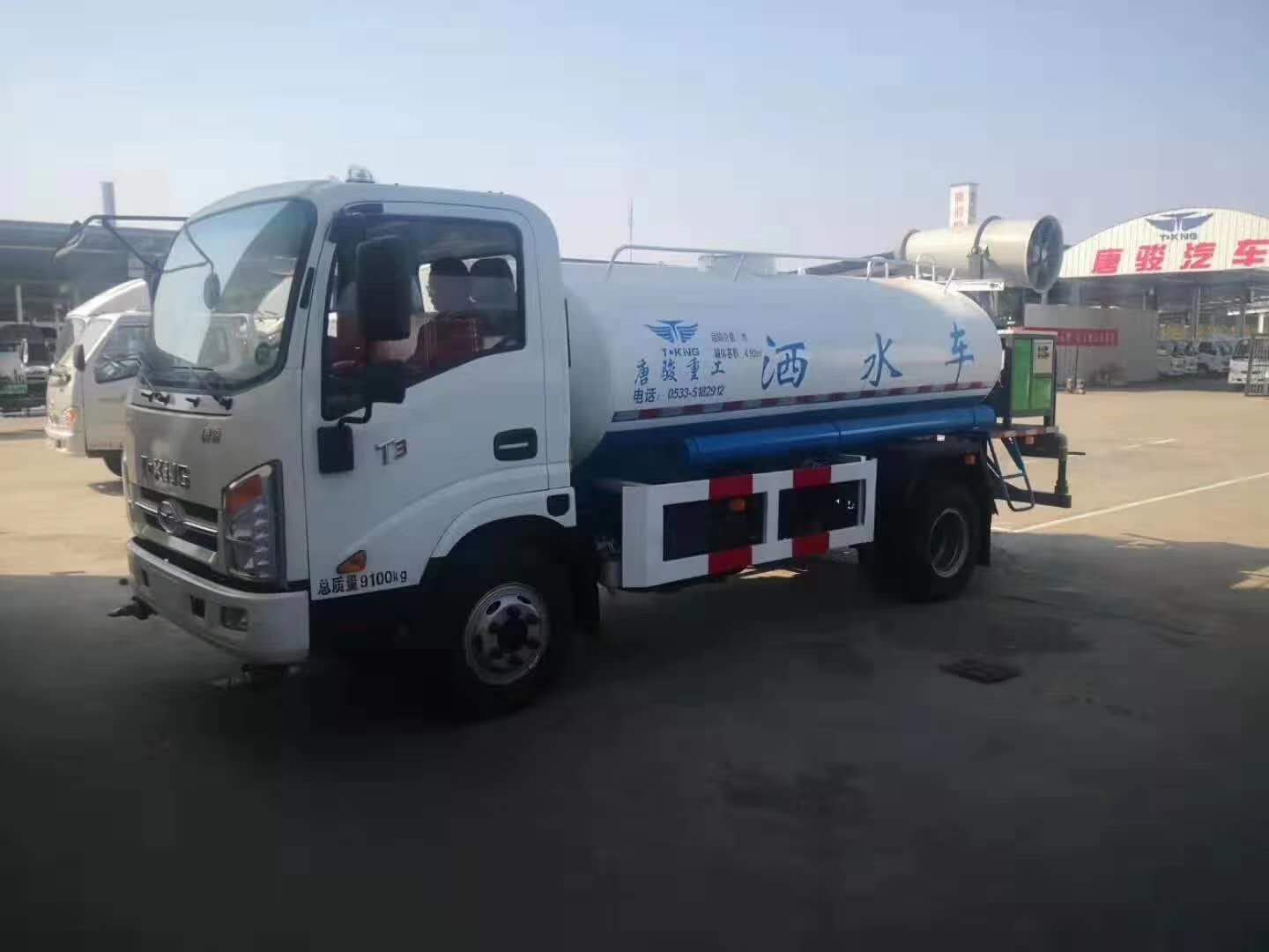 國六最便宜黃牌6方灑水車已出環(huán)保齊全，匹配云內(nèi)D25發(fā)動機，可帶霧炮