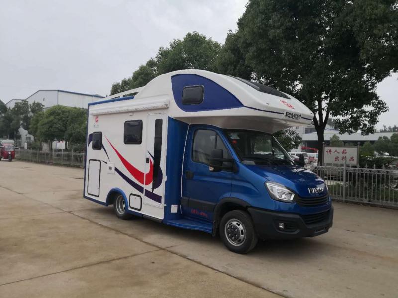 依維柯C型歐勝旅居房車，是實現(xiàn)您 “生活中旅行，旅行中生活”