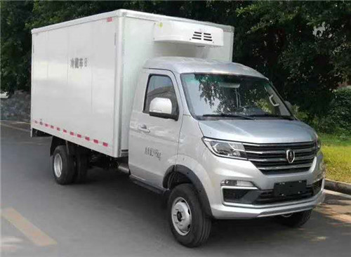 金杯廂長(zhǎng)3.4米冷藏車，容積9立方米