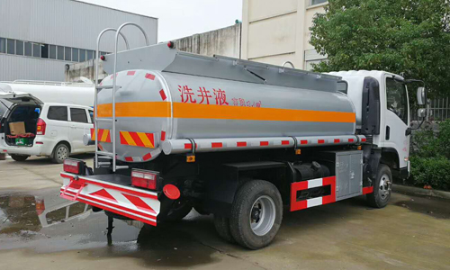 油罐車與供液車究竟有什么不同呢？