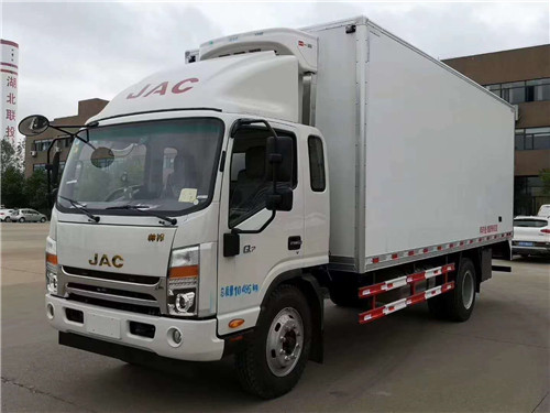 江淮帥鈴Q7排半5.2米國(guó)五冷藏車(chē)推薦