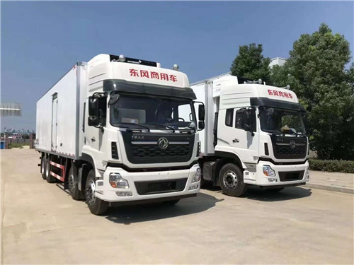 東風(fēng)天龍KL前四后八9.4米冷藏車(chē)圖片展示