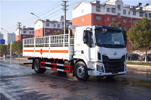 柳汽國五危險品廂式車、氣瓶運輸車 氣囊橋強勢回歸?。?！