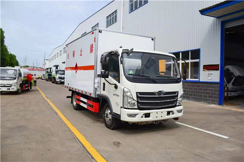 福田時(shí)代4.2米危險(xiǎn)品廂式現(xiàn)車2臺(tái)可出爆破，氣體，液體，腐蝕，雜項(xiàng)