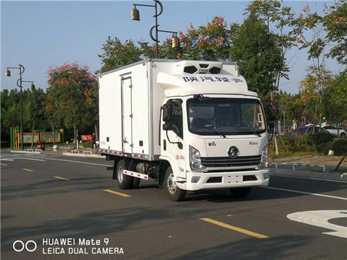 陜汽輕卡徳龍K3000國六濰柴130馬力冷藏車符合國家新規(guī)，現(xiàn)車多多，藍牌車的首選
