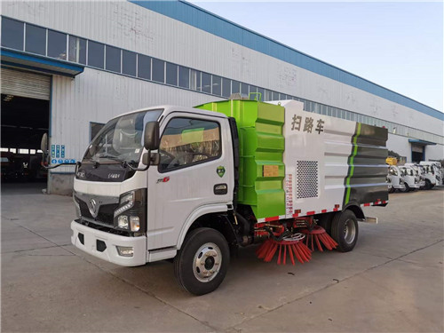 國(guó)六東風(fēng)小多利卡掃路車(chē)