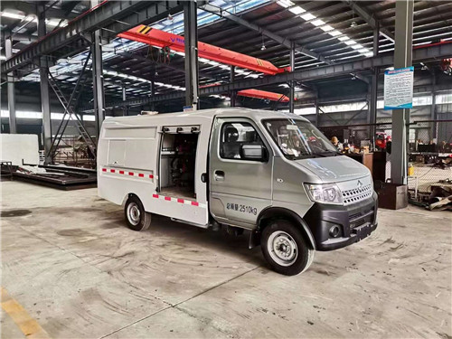 國(guó)六長(zhǎng)安焚燒車(chē)