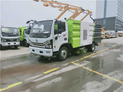 現(xiàn)車(chē)！現(xiàn)車(chē)！  東風(fēng)3800軸距玉柴165馬力8方洗掃車(chē)