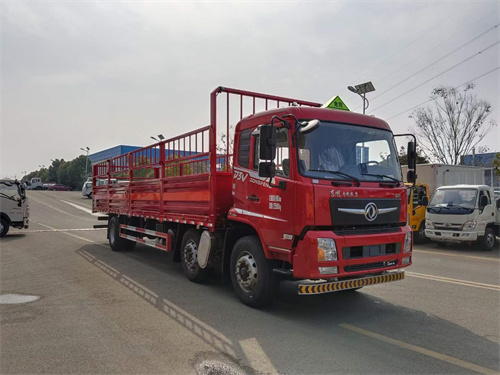 國(guó)六東風(fēng)小三軸9.6米氣瓶運(yùn)輸車(chē)廠家直銷(xiāo)，價(jià)格優(yōu)惠