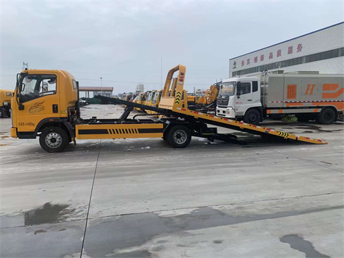 小豪曼3650軸距7噸板清障車不僅擁有出色的承載能力，還具有舒適性和安全性