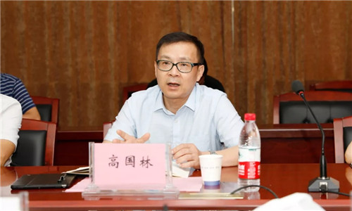 本期頭條：以國六切換為戰(zhàn)略抓手，程力繼續(xù)領(lǐng)跑全國專用車市場----國內(nèi)兩大商用車主機供應(yīng)商聯(lián)袂助推程力汽車領(lǐng)先國六專汽制造行業(yè)