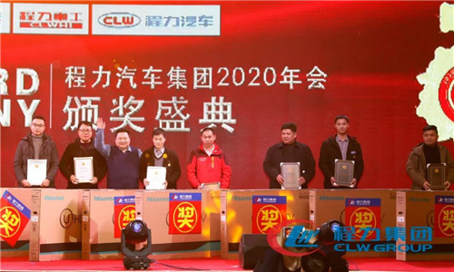 　“四五”期間增長的亮點(diǎn)項(xiàng)目為：委改、軍品、底盤、外貿(mào)、新能源車、商務(wù)車、應(yīng)急車制造、隨車裝備制造、高端專用制造、配套件制造等十大領(lǐng)域集中發(fā)力。