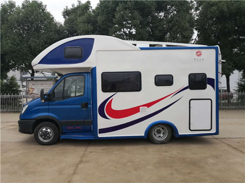 依維柯C型歐勝旅居房車，是實現(xiàn)您 “生活中旅行，旅行中生活”的車型 (6).jpg