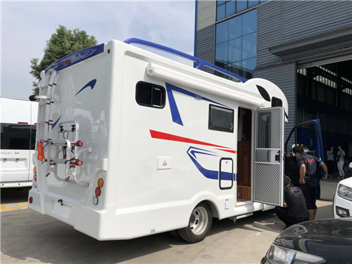 依維柯C型歐勝旅居房車，是實現(xiàn)您 “生活中旅行，旅行中生活”的車型 (8).jpg