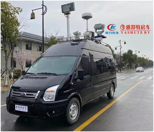 福特新世代前臉融入了福特家族化元素，視覺效果干練流暢。搭載型號為DURATORQ4D226H的柴油發(fā)動機，最大功率為103KW，車輛采用承載式車身，驅動方式為前置前驅。
