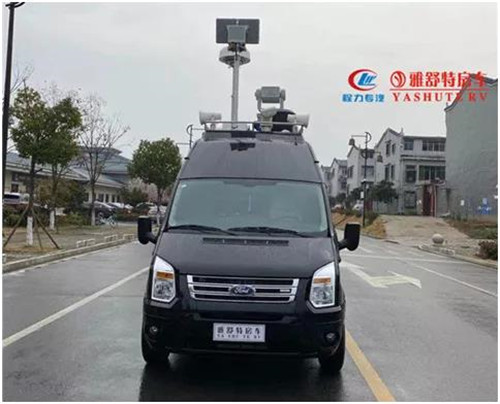 因此，程力雅舒特旅居廠今年最新設計生產(chǎn)了此款指揮車：福特新世代指揮車。