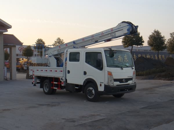 國四日產(chǎn)凱普斯達高空作業(yè)車