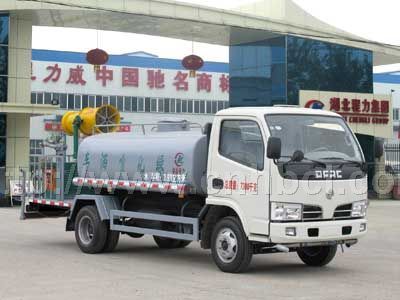 國四東風(fēng)銳鈴綠化噴藥車，打藥車