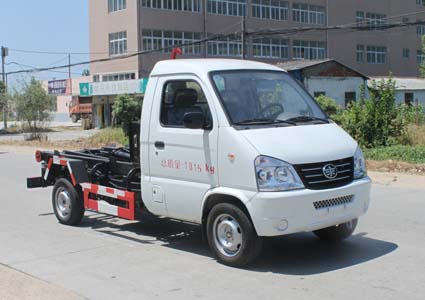 解放佳寶小型車(chē)廂可卸式垃圾車(chē)