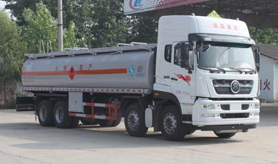國四重汽新款斯太爾前四后八運(yùn)油車